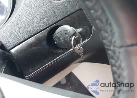 2015 Chrysler Town & Country Touring из США, поврежденный, VIN 2C4RC1BG9FR716571